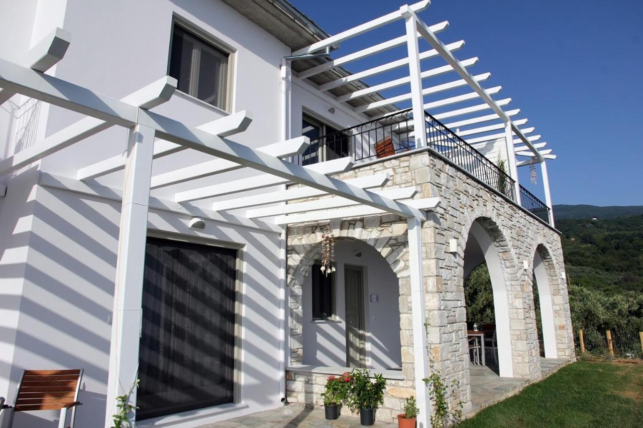 Moses Villa Chorefton Rum bild